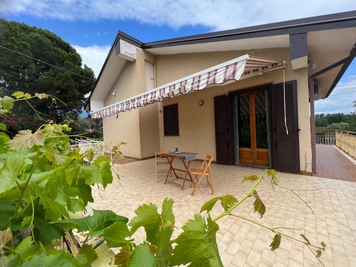 Casa Vacanze "Sautufao" Santa Venerina Eksteriør bilde
