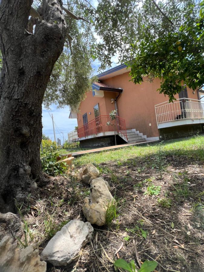 Casa Vacanze "Sautufao" Santa Venerina Eksteriør bilde